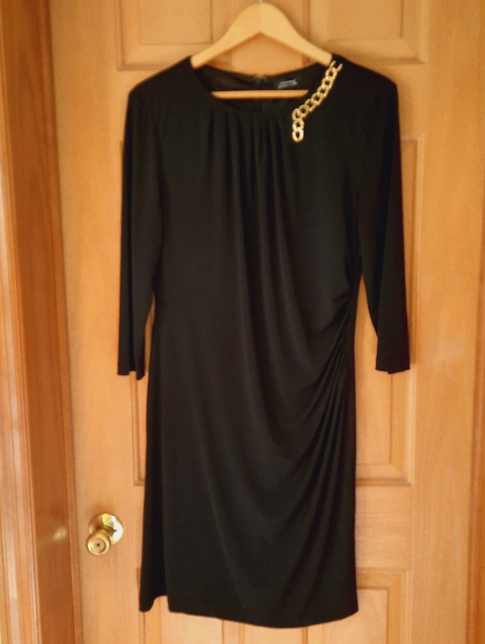 Tahari Arthur S Levine Black Sheath Dress Gold Chain Detail Ruched NWOT 16